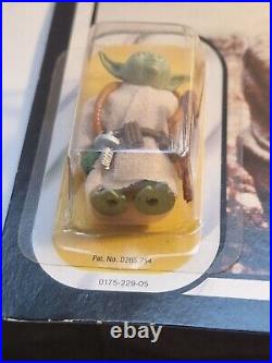 Vintage Star Wars Figure Yoda (Brown Snake version) MOC Kenner ROTJ 77 Back